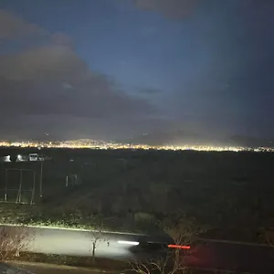 Διαμέρισμα Light Blue, Περαία